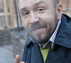 Сергей Шнуров. Портрет с сигаретой. 2011 год