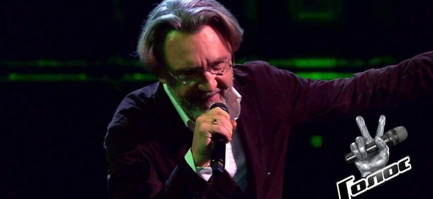 Сергей Шнуров вернулся в шоу «Голос 12» и исполнил песню «Терминатор»